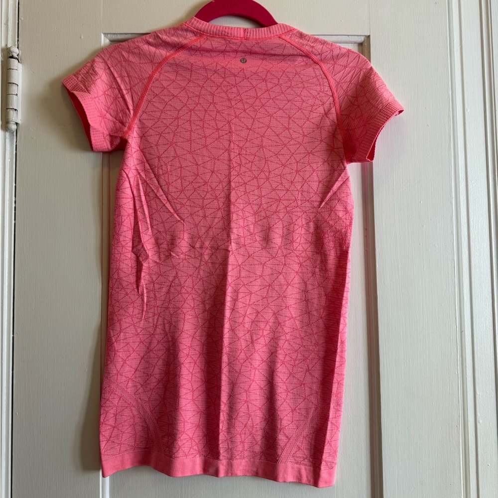 Lululemon Top - Picture 2 of 3